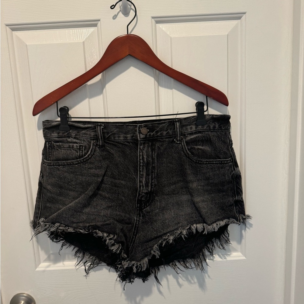 BDG by Urban Outfitters High Rise Cheeky Black Jean Shorts Size 32